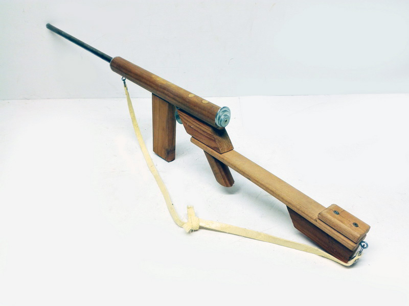 arma escopeta metralleta juguete infantil madera 14.5x78x3.2 1u